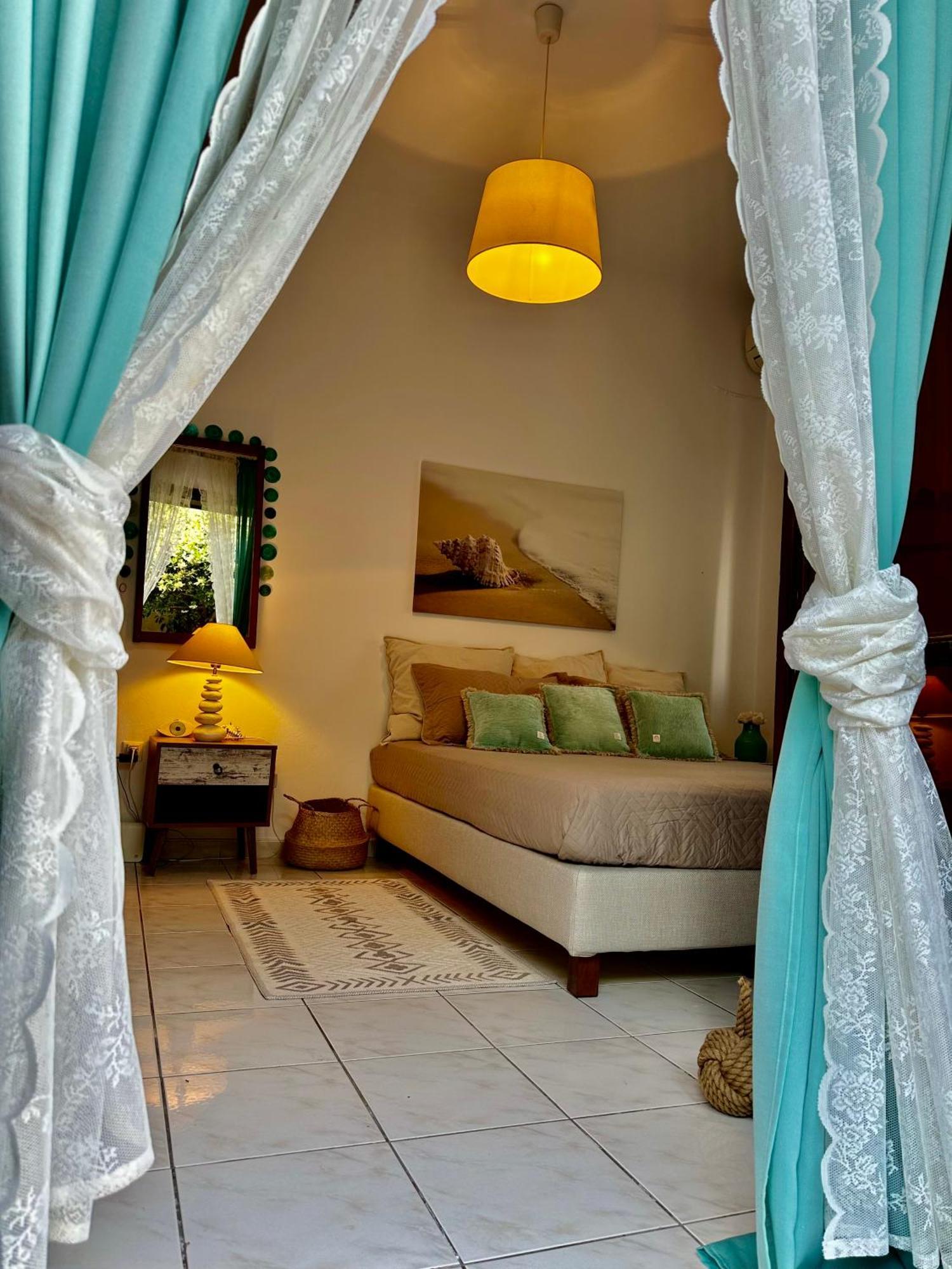 Appartamento Eratous Seaside House Varnavas Esterno foto